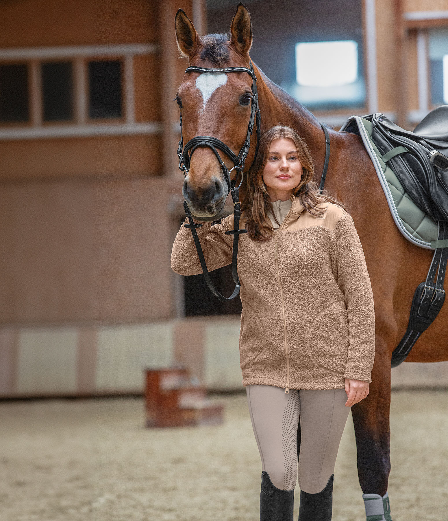 Women's Outfit Osia in Golden Caramel