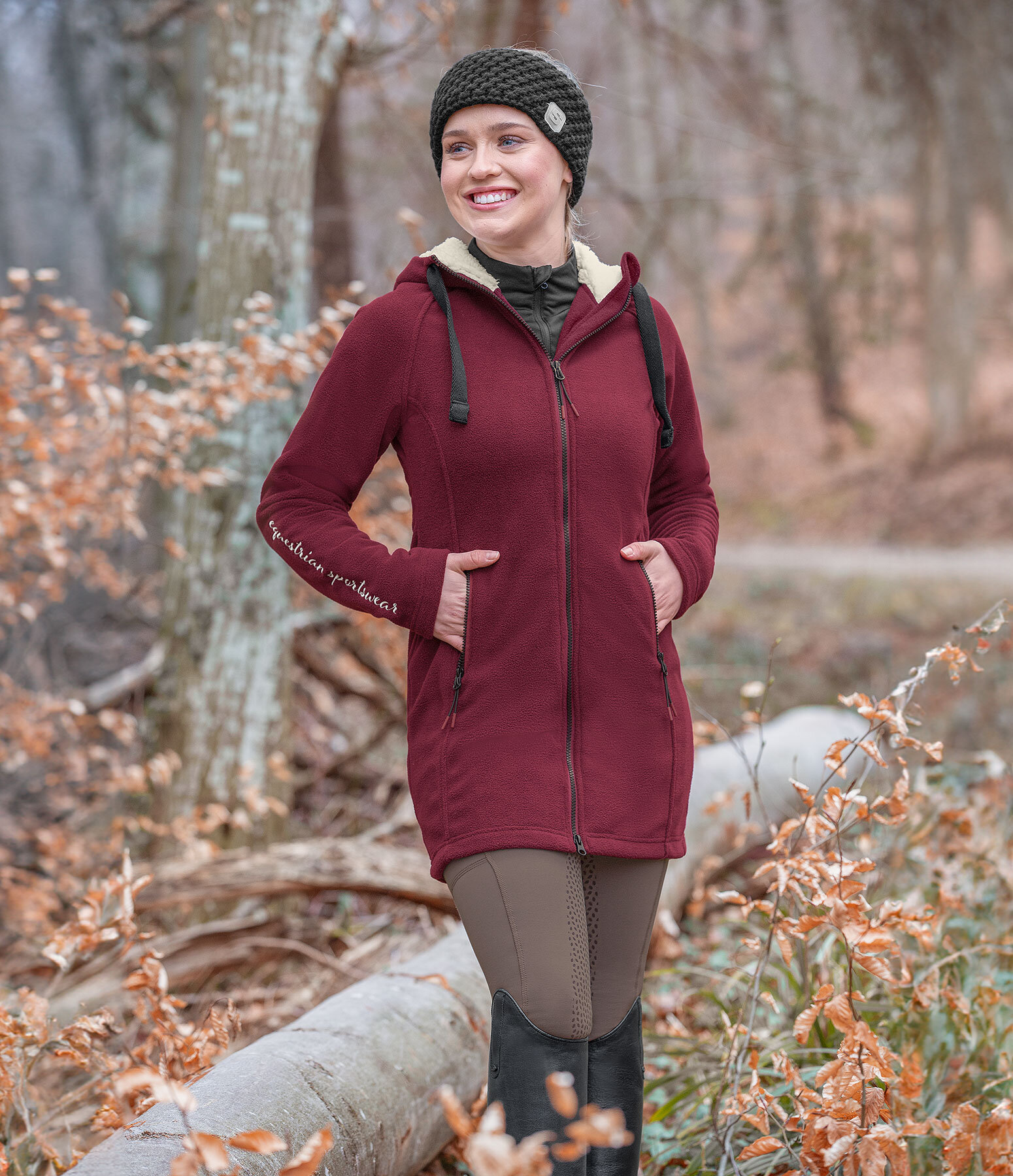 Women's Outfit Greta in Burgundy