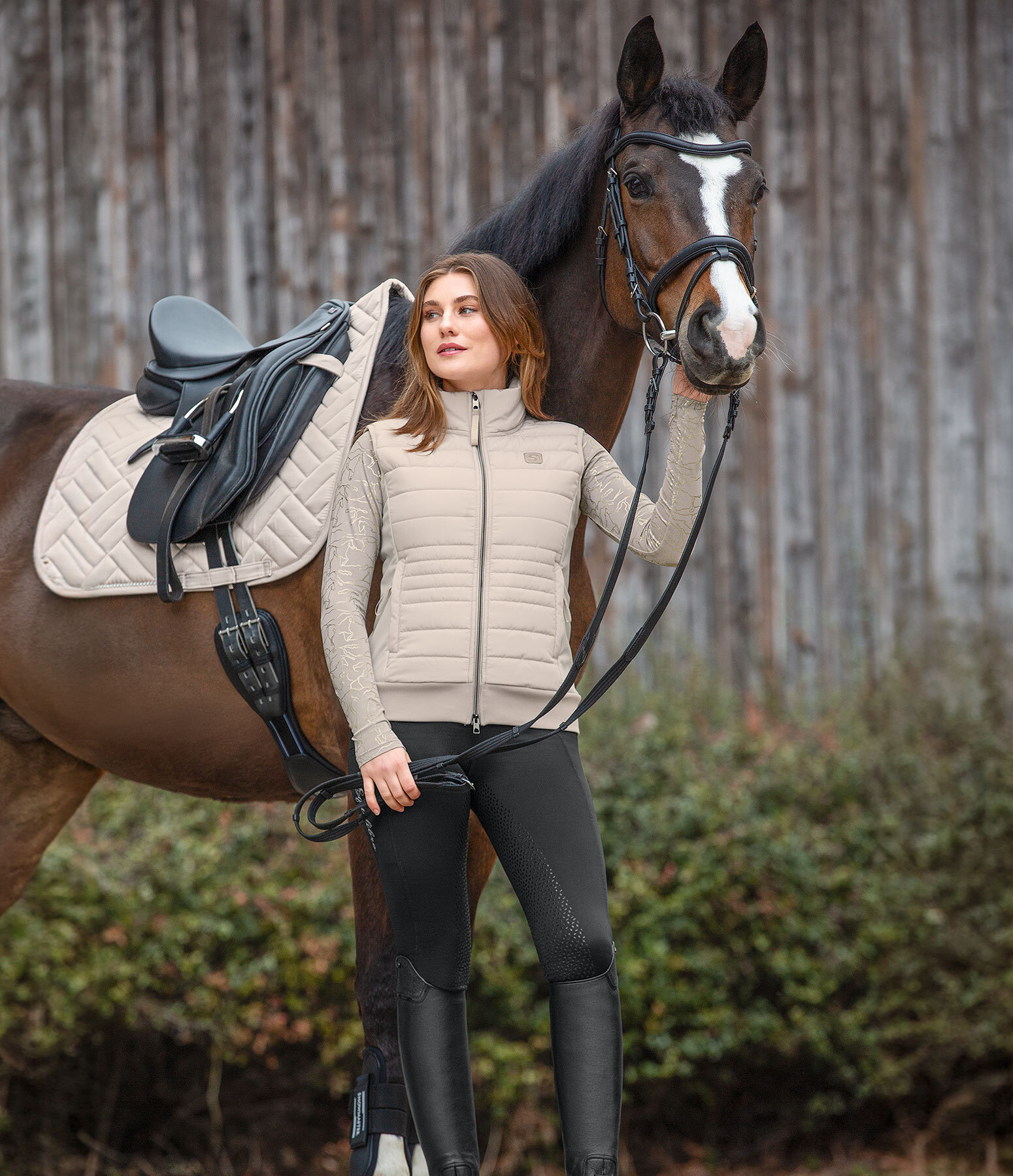 Women's Outfit Rika in Champagne