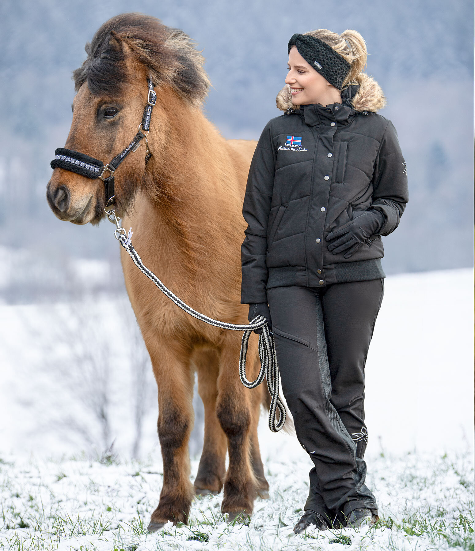 Icelandic Outfit Elgur in Black